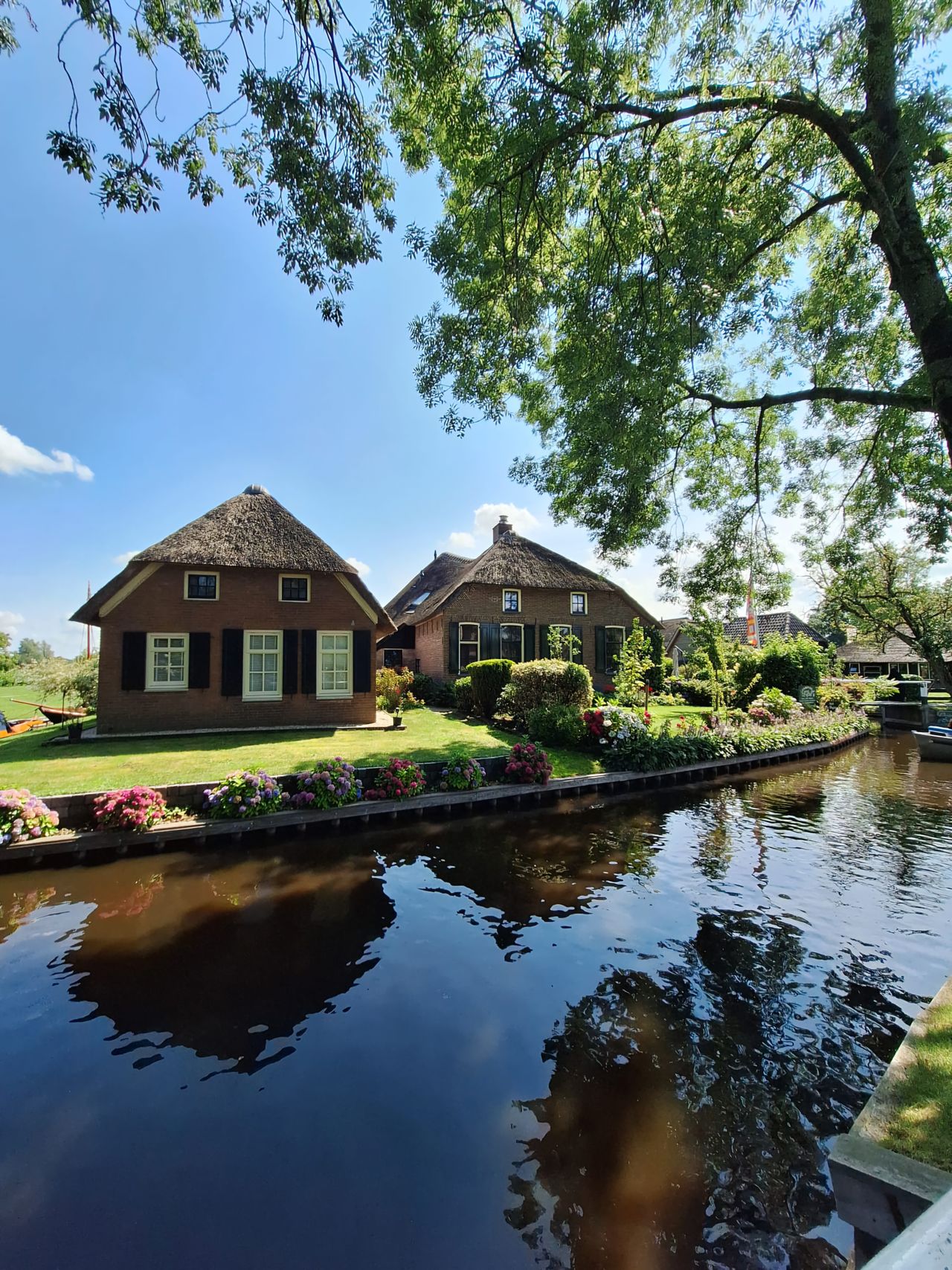 Giethoorn water huizen